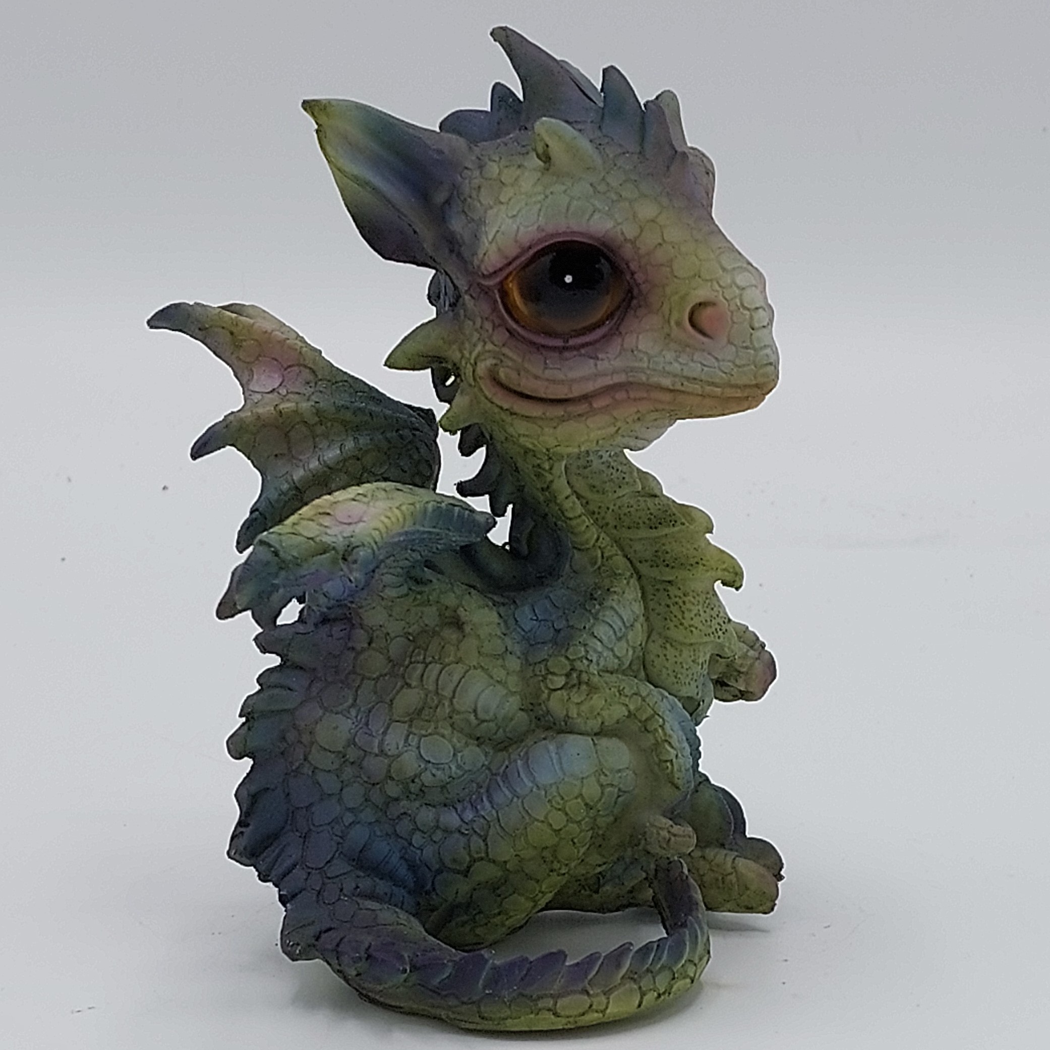 Beeldje 'Baby draak, Middernachtdroom'