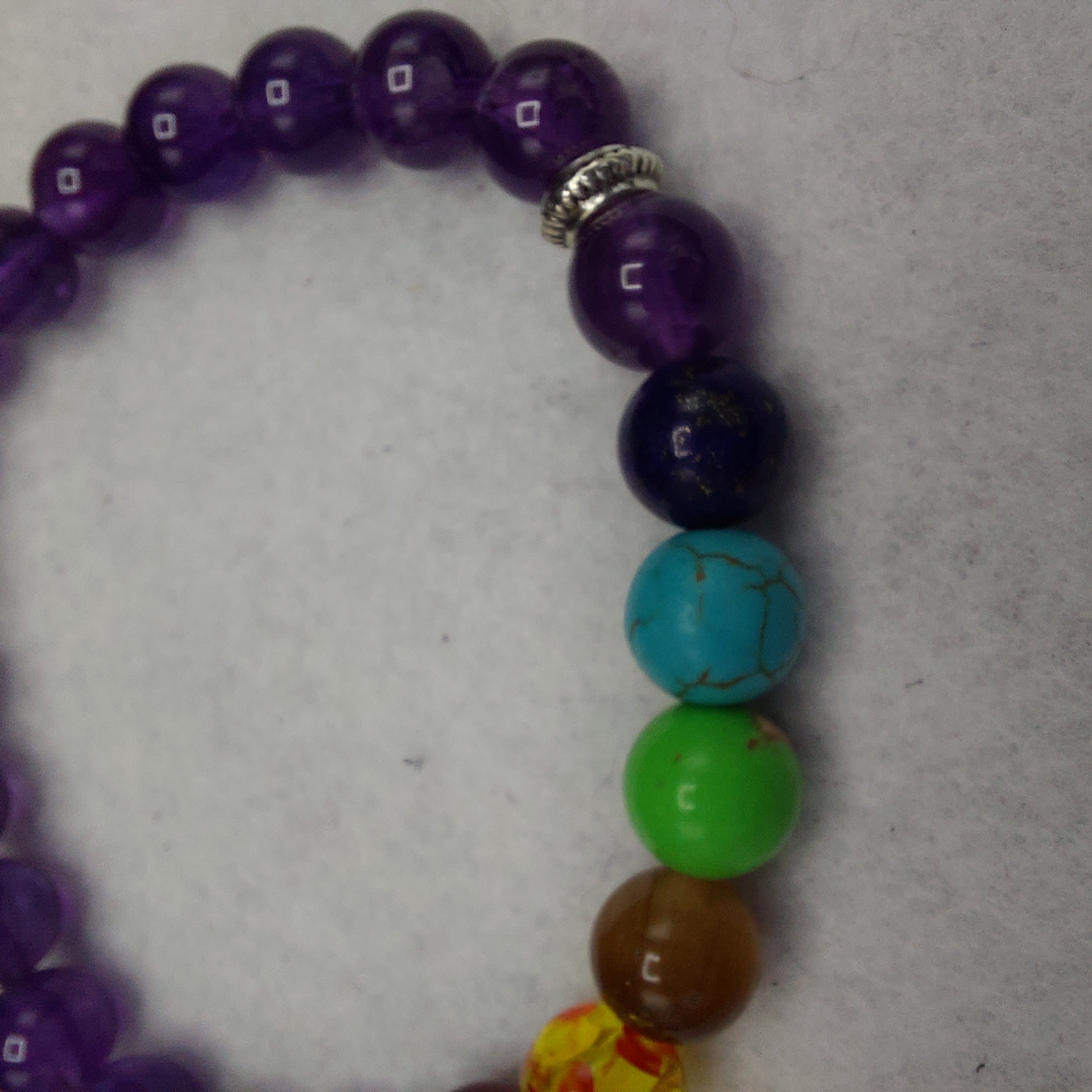 Armband '7 chakra' met amethyst-steentjes